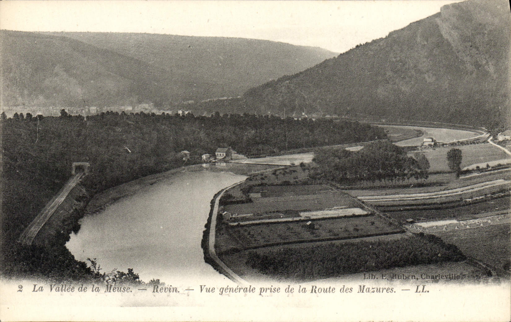 CPA Revin Vue Generale Prise de la Route des Mazures