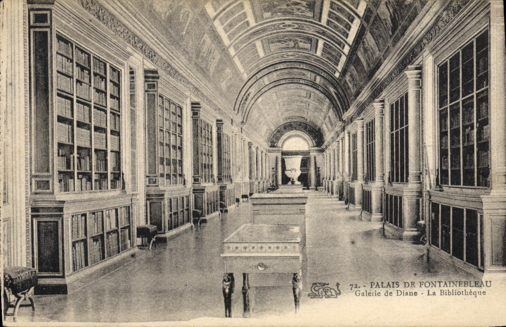 Palais de Fontainebleau — Galerie de Diane - La Bibliothèque — n°72
