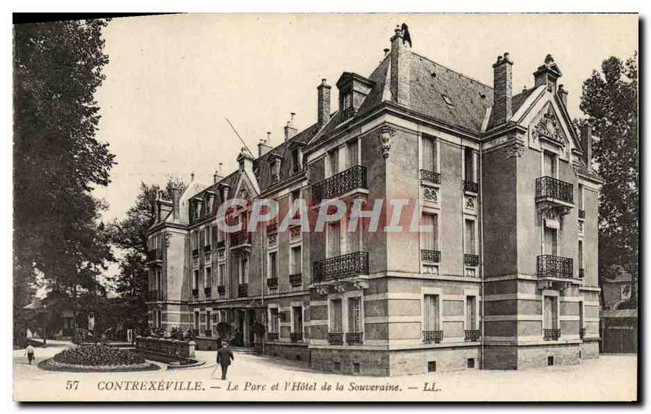 CPA Contrexeville Le Parc et l'Hotel de la Souveraine