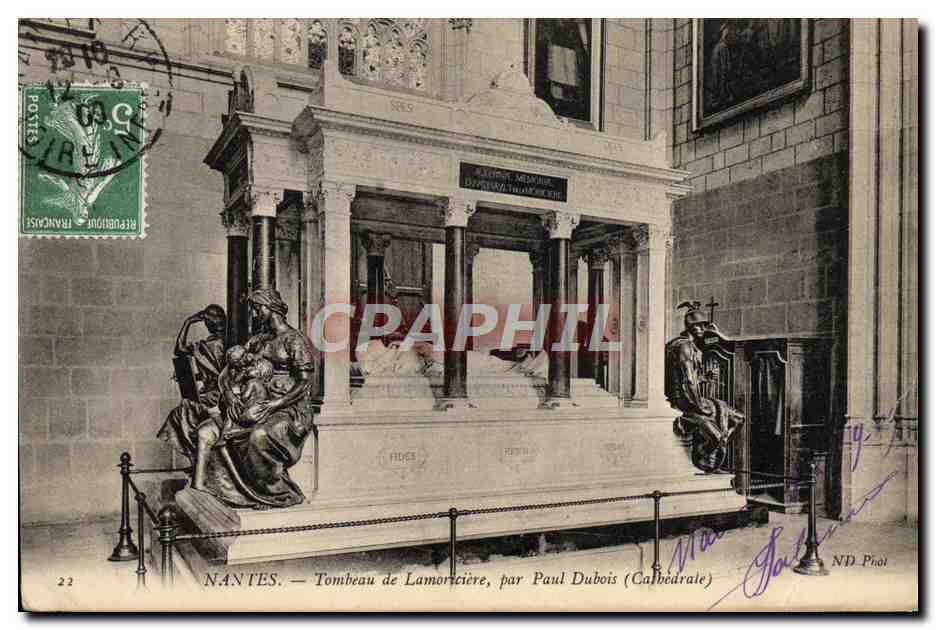 CPA Nantes Tombeau de Lamoriciere Par Paul Dubois Cathedrale