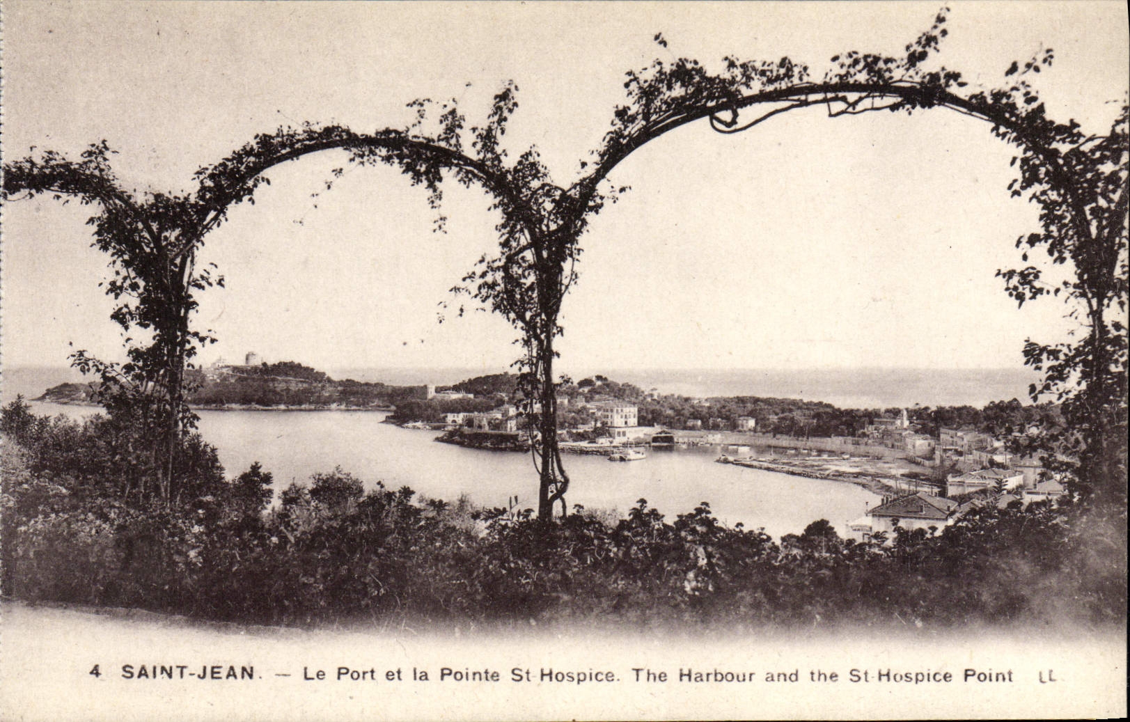 Saint-Jean — Le Port et la Pointe St Hospice — Éditeur : Levy & Neurdein, Paris