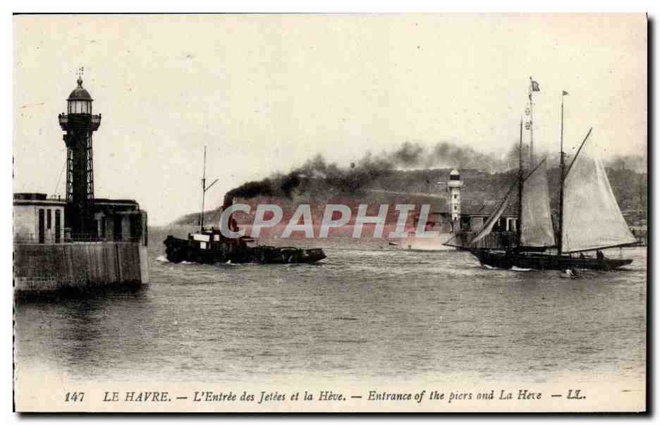 CPA Le Havre Entree des Jetees et la Heve Bateaux