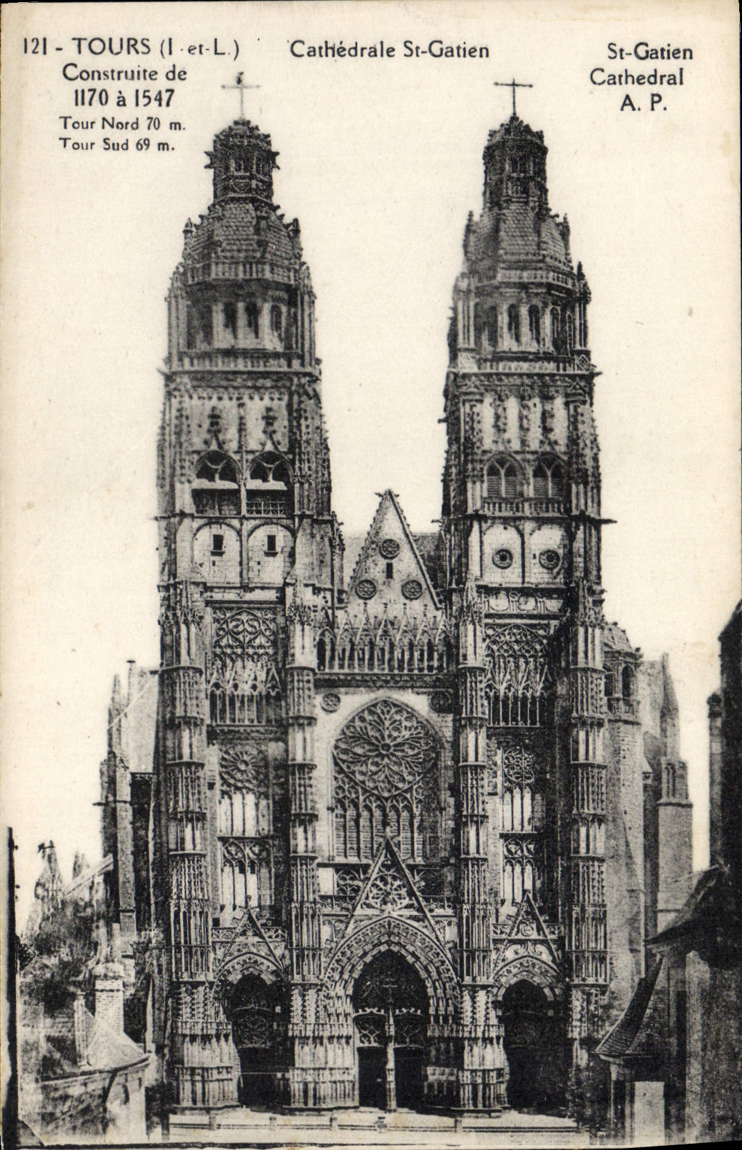 CPA Tours Construite de Cathedrale St Gatien
