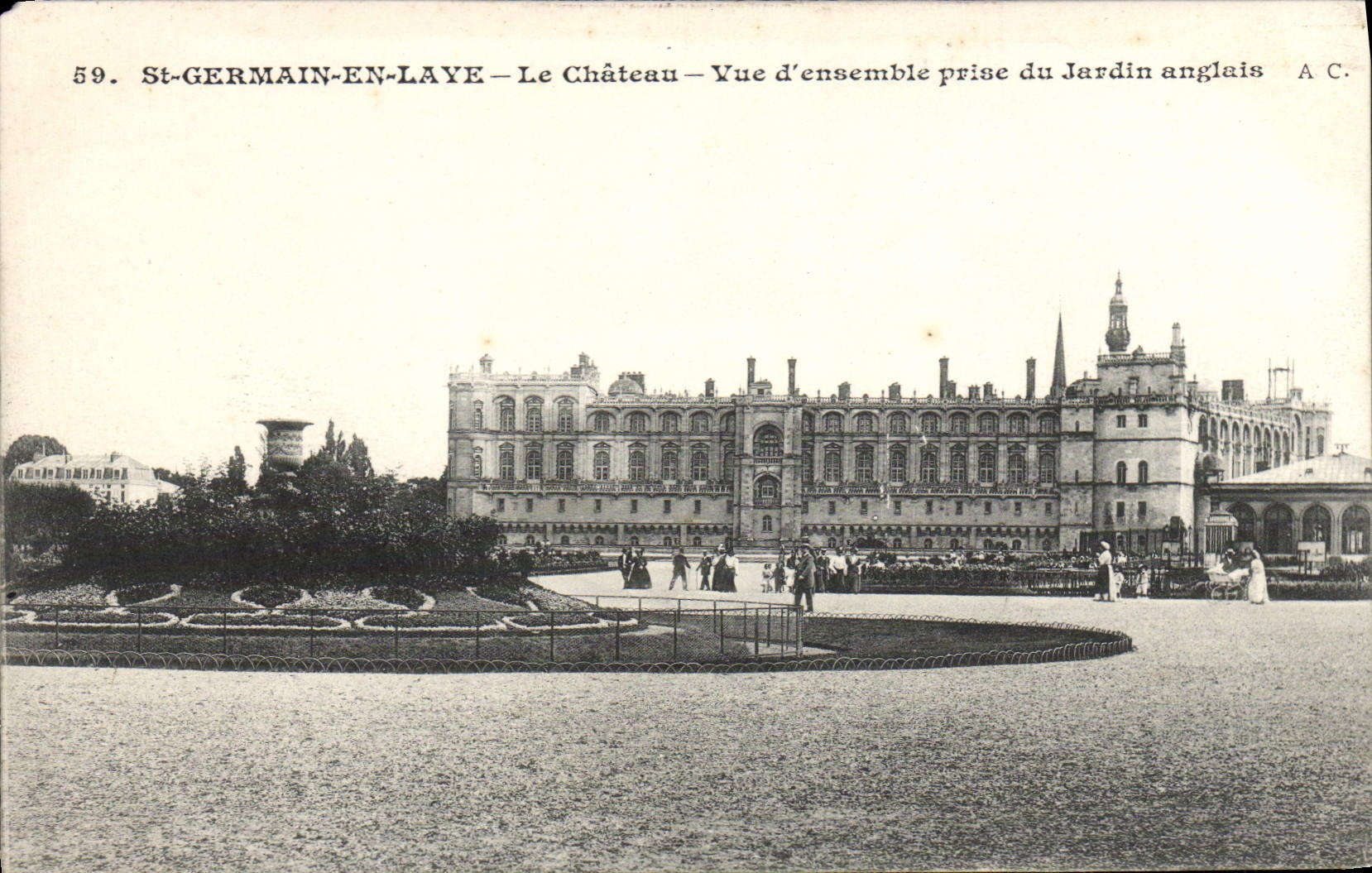 St-GERMAIN-EN-LAYE — Le Château — Vue d'ensemble prise du Jardin anglais — A.C. 59