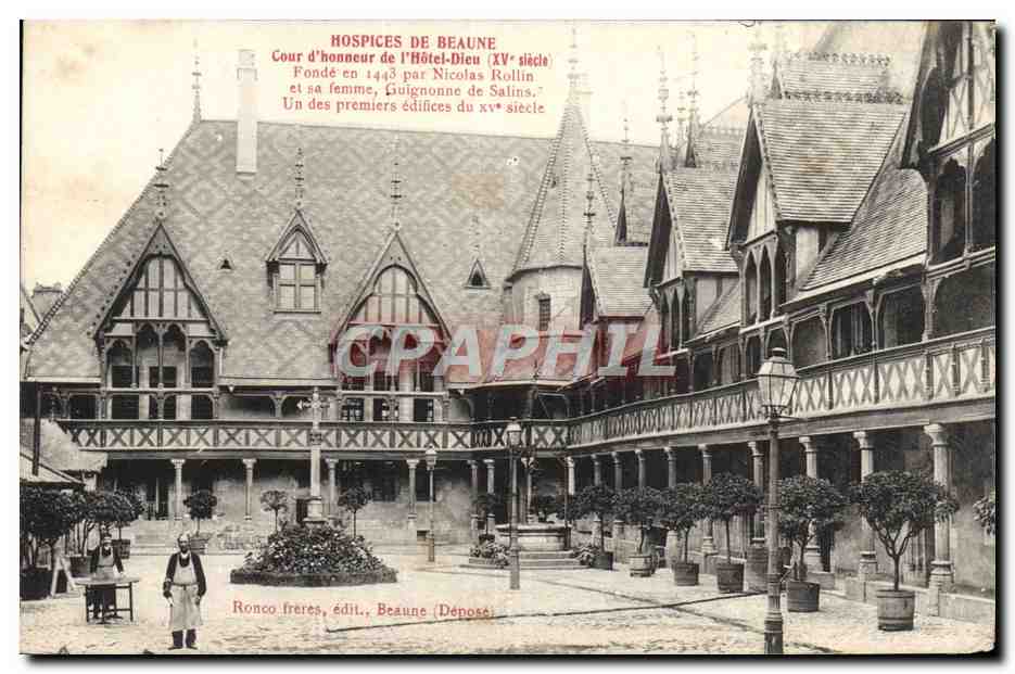 CPA Hospices De Beaune Cour d'Honneur de L'Hotel Dieu