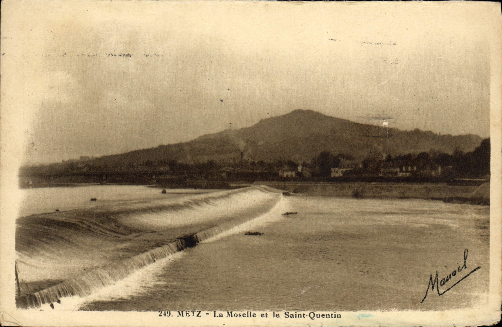 CPA Metz La Moselle et le Saint Quentin