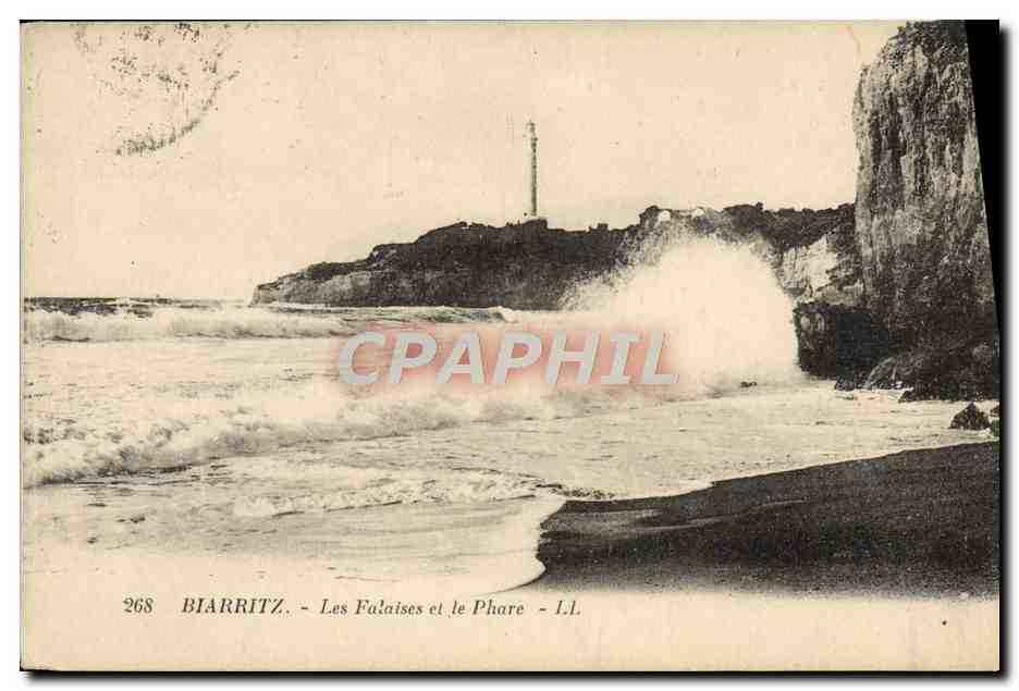 CPA Biarritz Les Falaises et le Phare