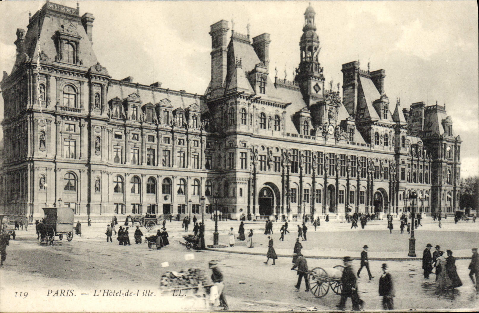 CPA Paris L'Hotel de Ille