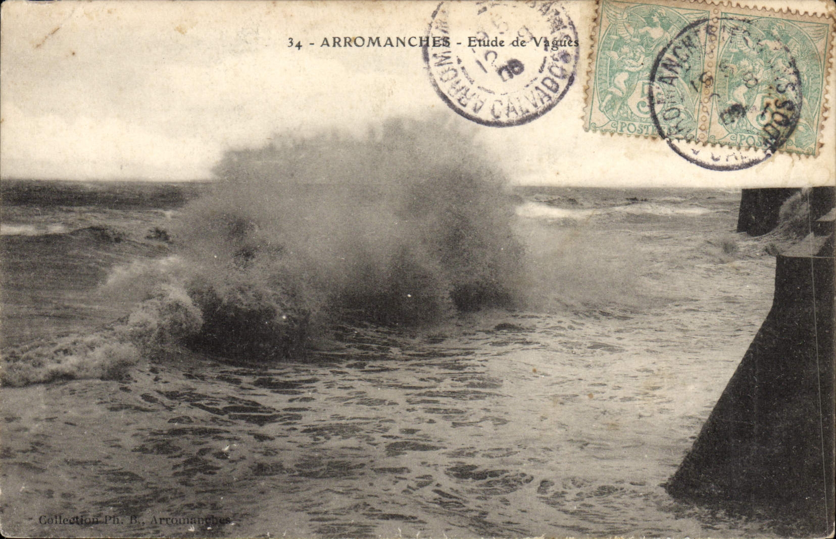 CPA Arromanches Erude de vagues