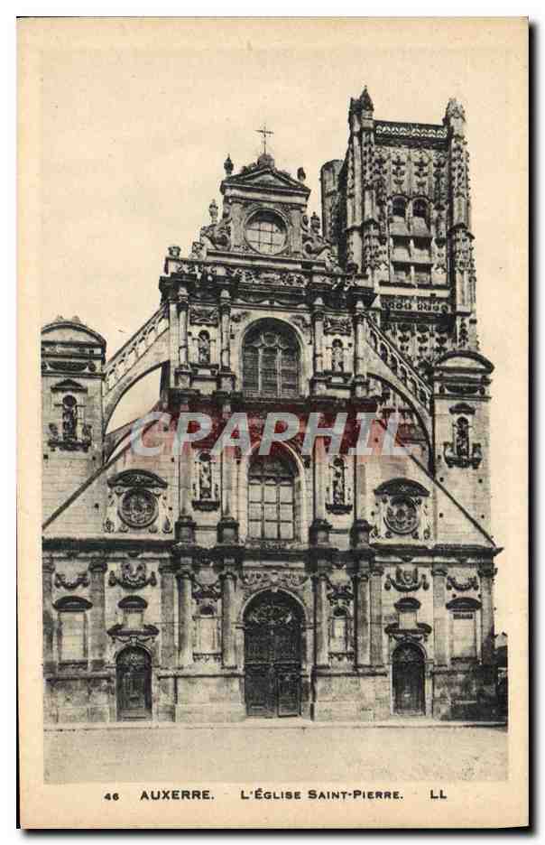 CPA Auxerre L'Eglise Saint Pierre