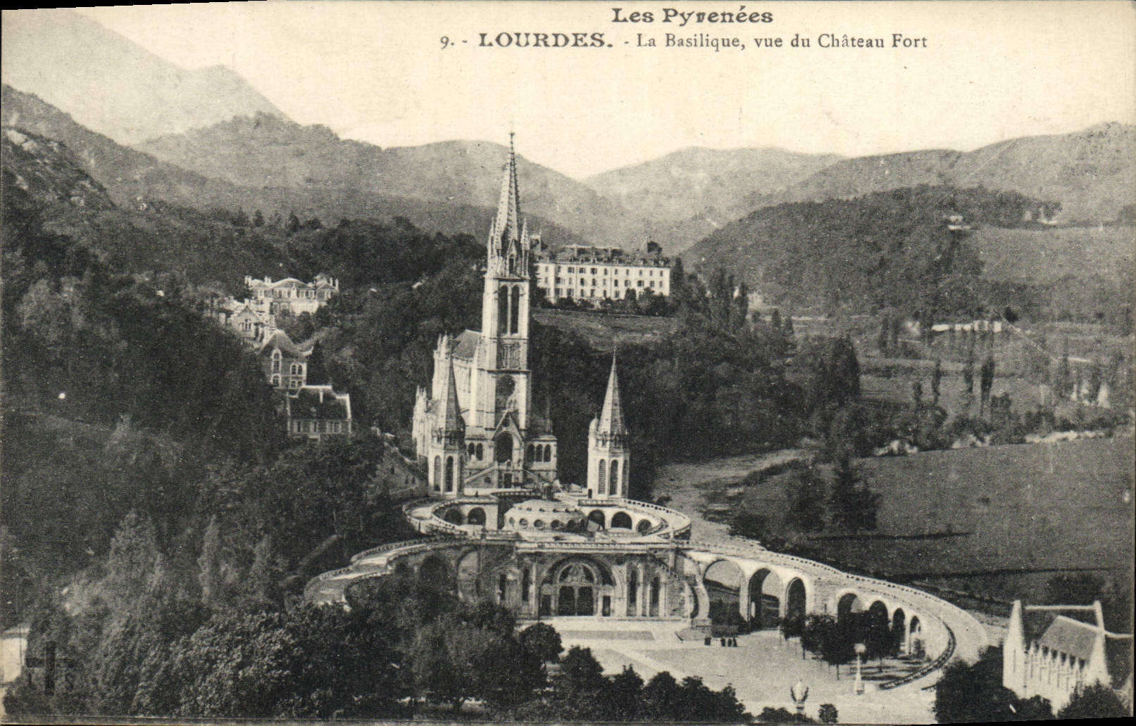 CPA Lourdes La Basilique Vue Du Chateau Fort