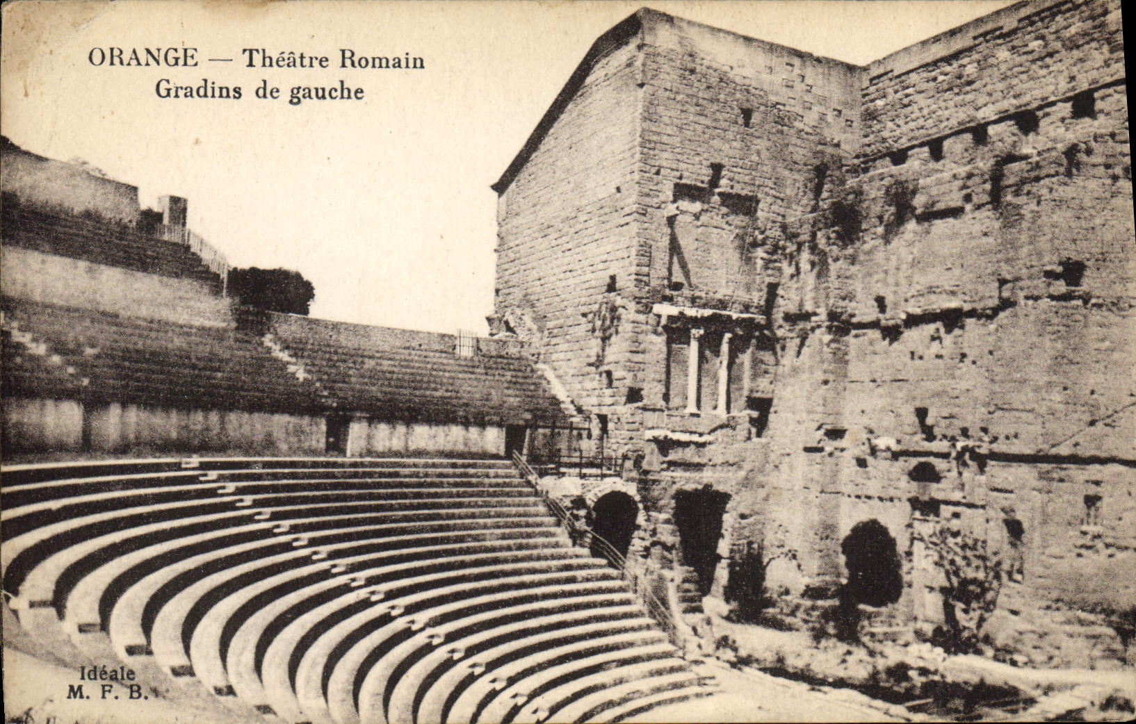 CPA Orange Theatre Romain Gradins de gauche
