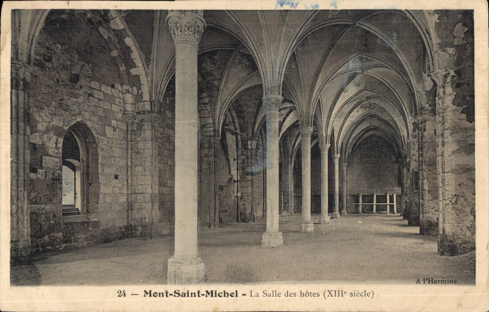 CPA Mont Saint Michel La Salle Des Hotes