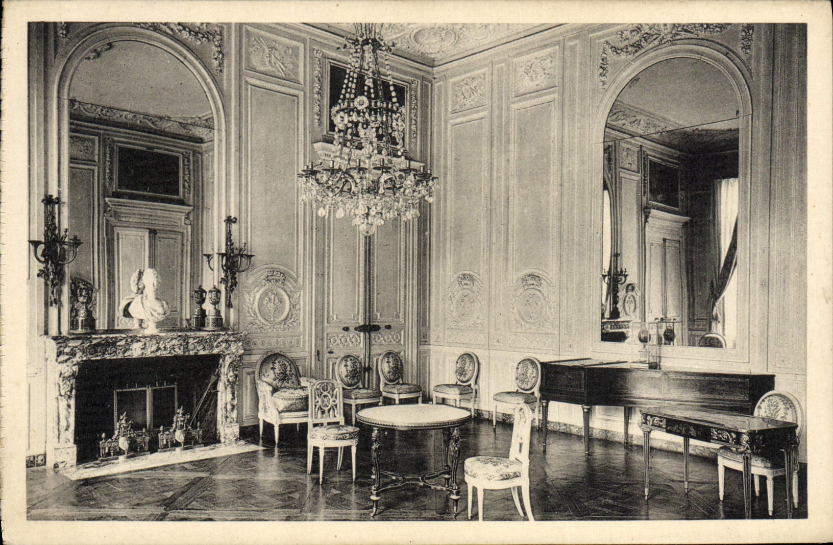 CPA Petit Trianon Le Salon