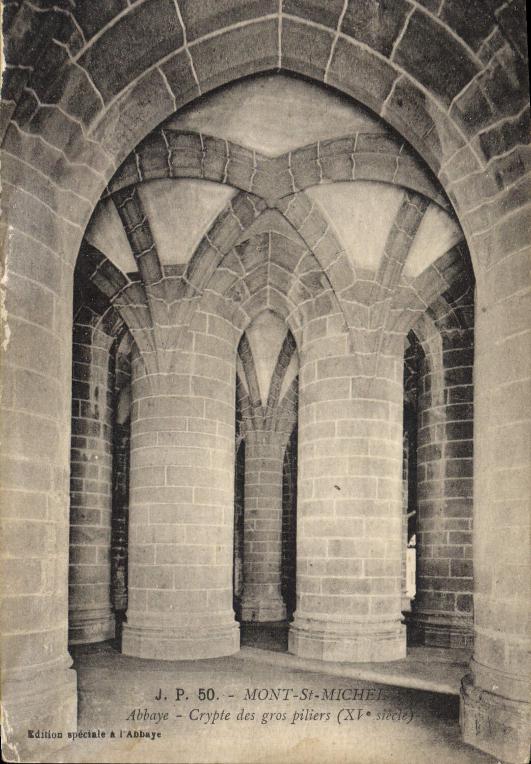 Cartolina d'epoca Mont Saint Michel Abbaye Crypte des gros piliers