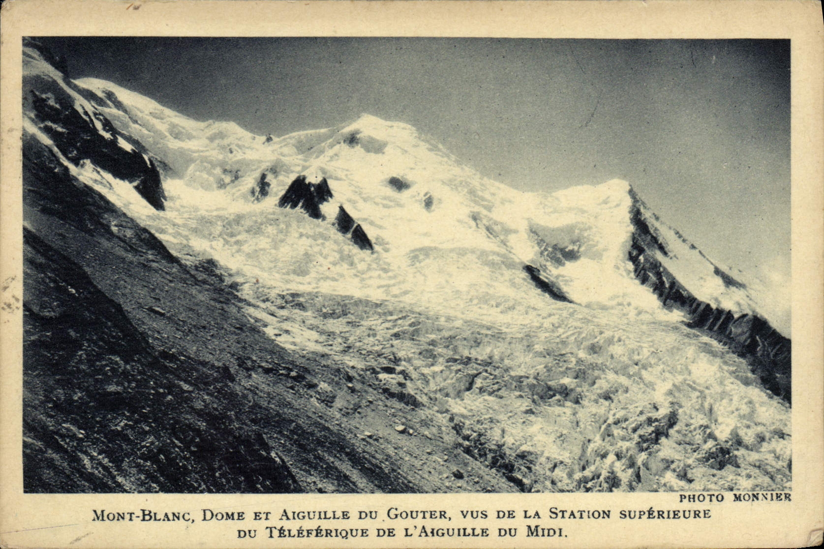 CPA Mont Blanc Dome et aiguille du gouter vus de la station superieure du teleferique de l'aiguille du Midi 