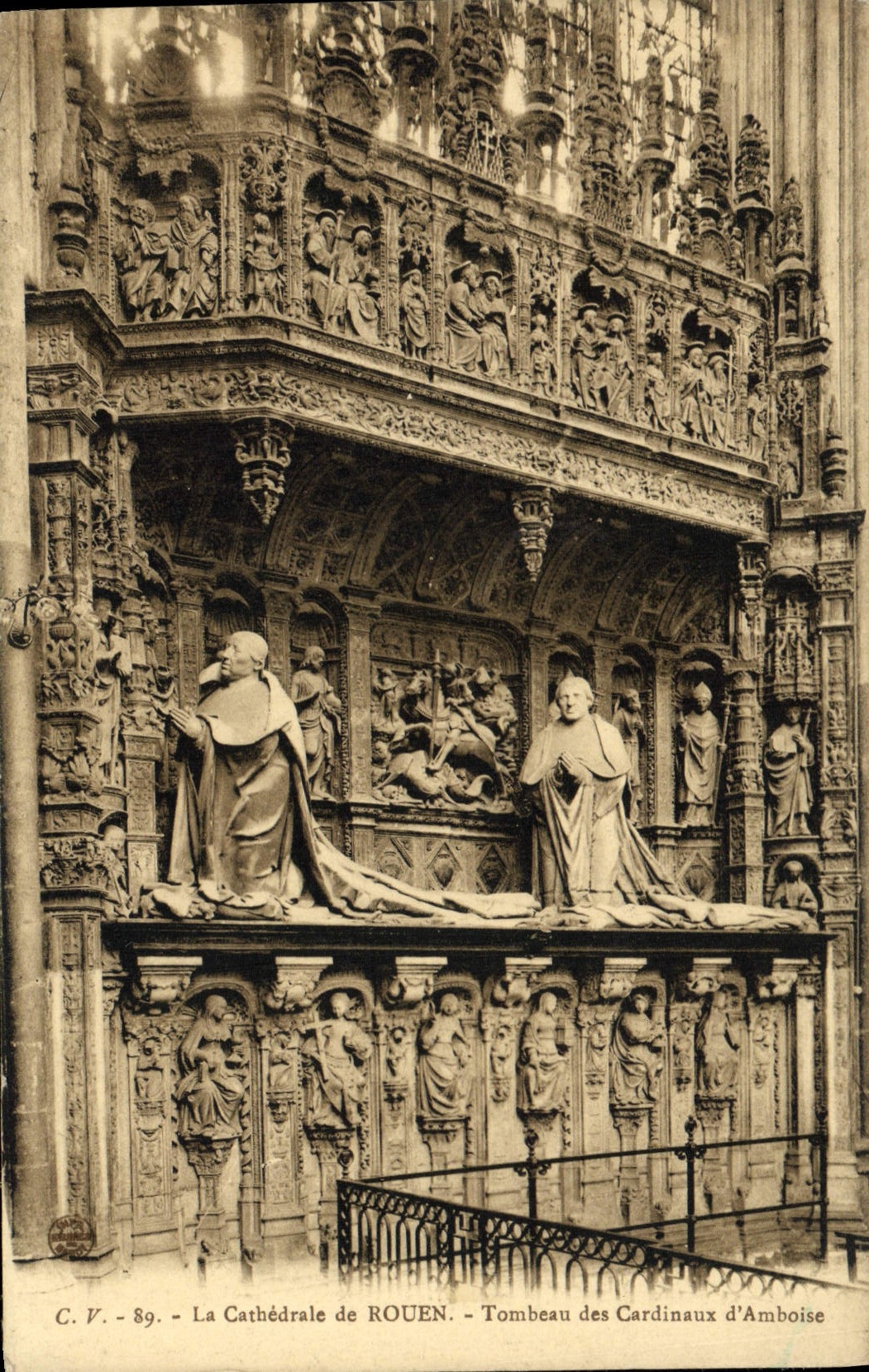 CPA La Cathedrale de Rouen Tombeau des Cardinaux d'Amboise