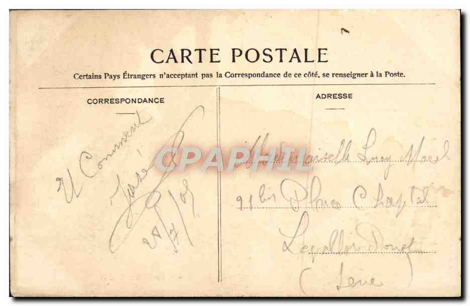 CPA Versailles Le Chateau Pavillon de Gabriel Statue de Louis XIV — Verso