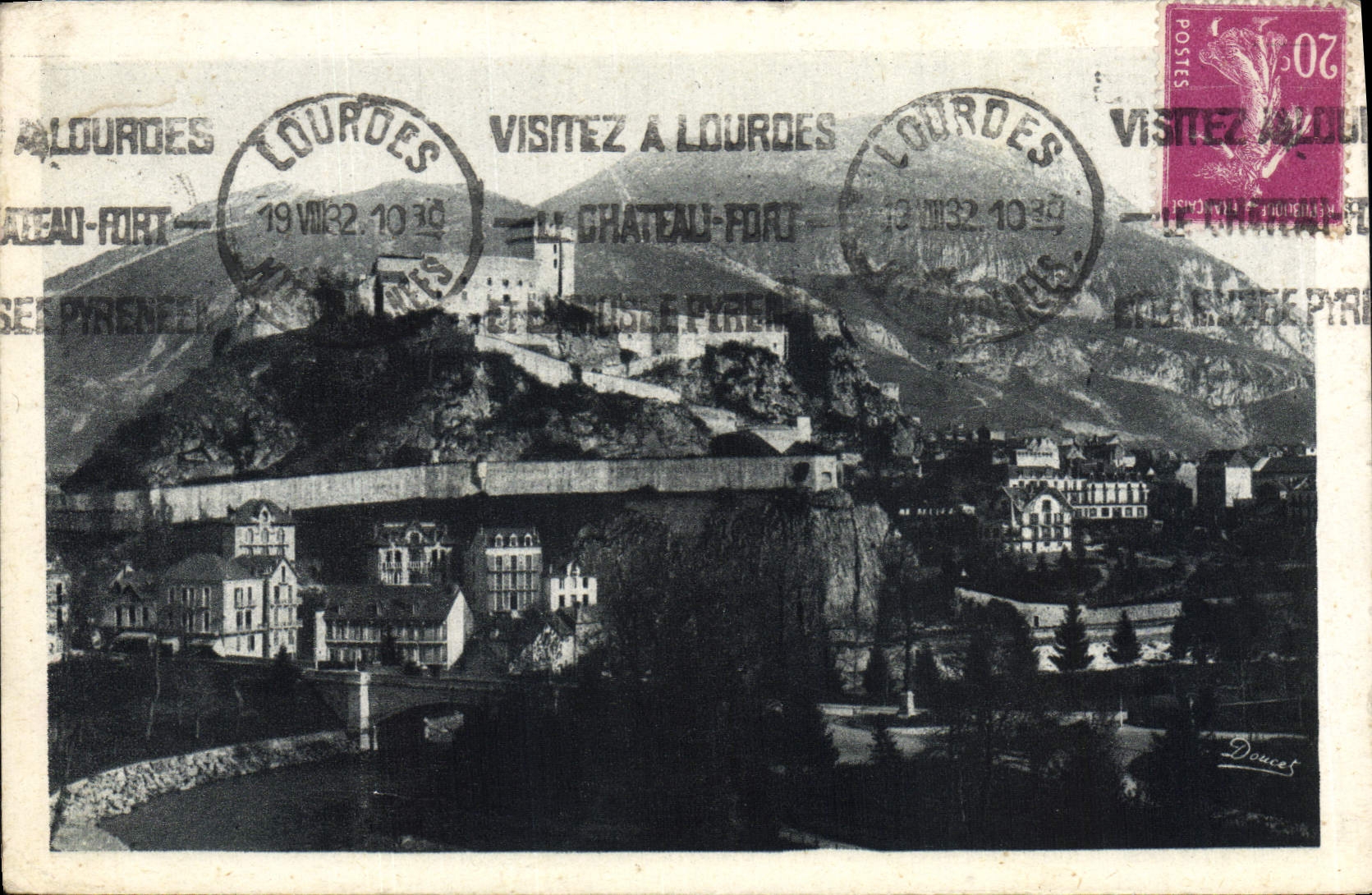 CPA Lourdes Le Chateau fort 
