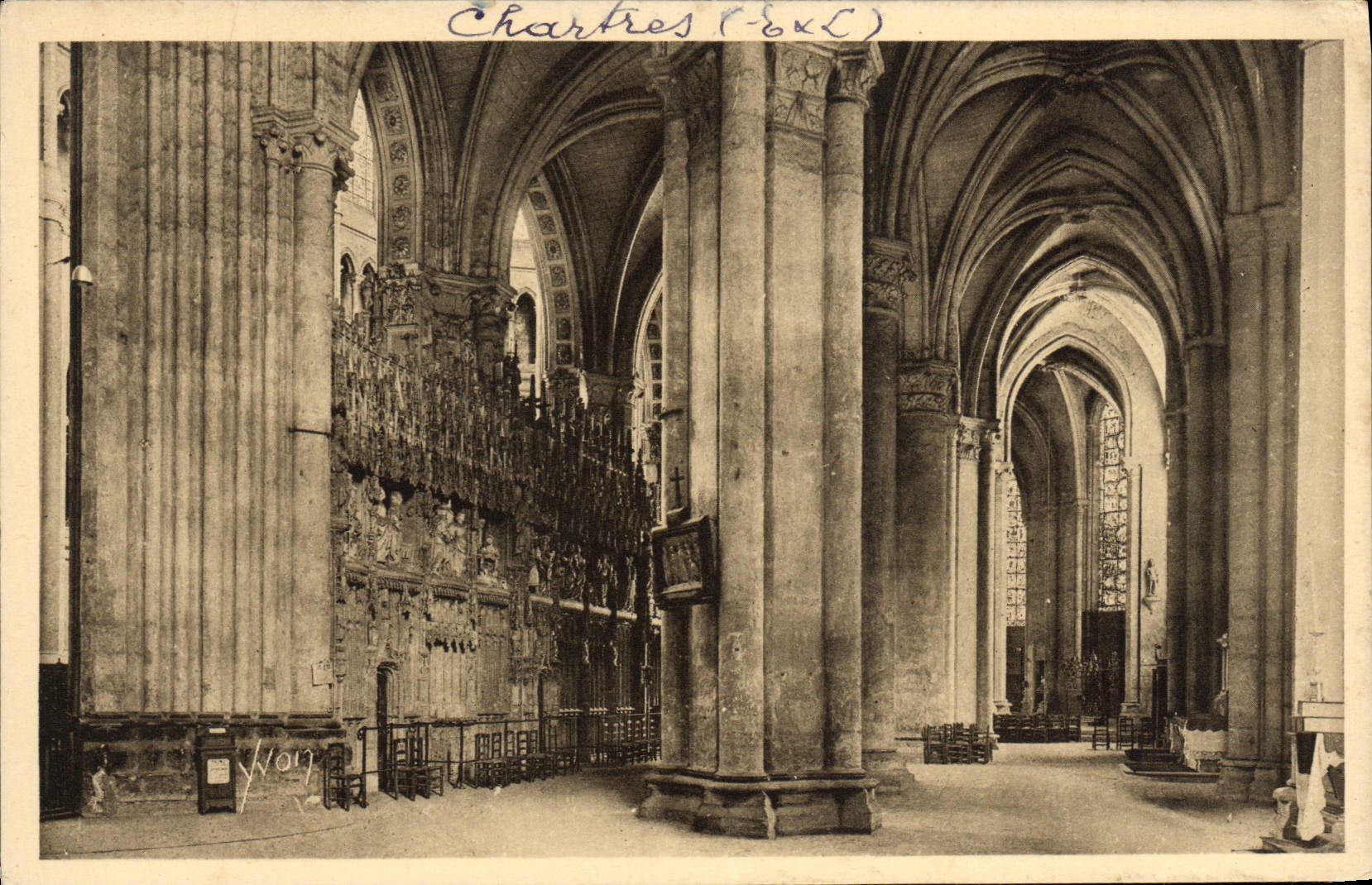 Chartres (ExL) — Innenansicht der Kathedrale — Éditions d'Art Yvon