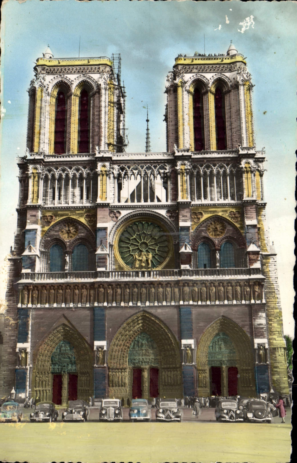 CPA Paris La Cathedrale Notre Dame la Facade