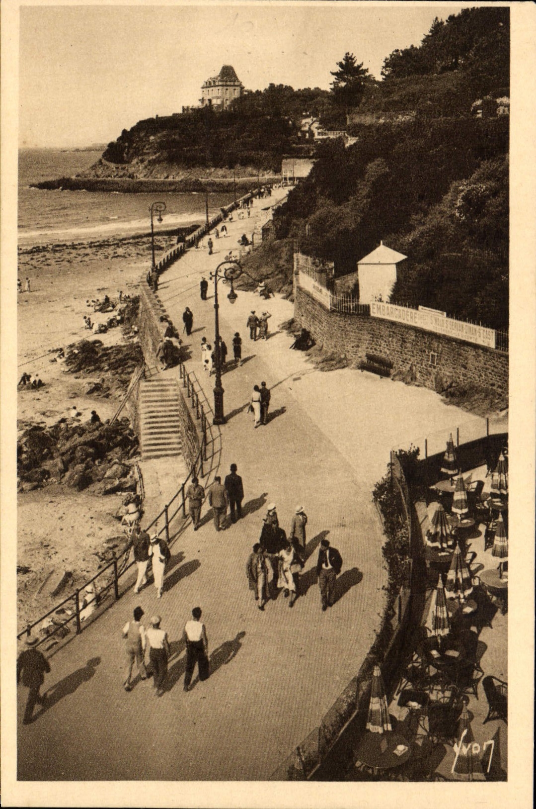 Dinard — Promenade de la digue vers la pointe du Moulinet — Les Éditions d'Art YV (N° 24)