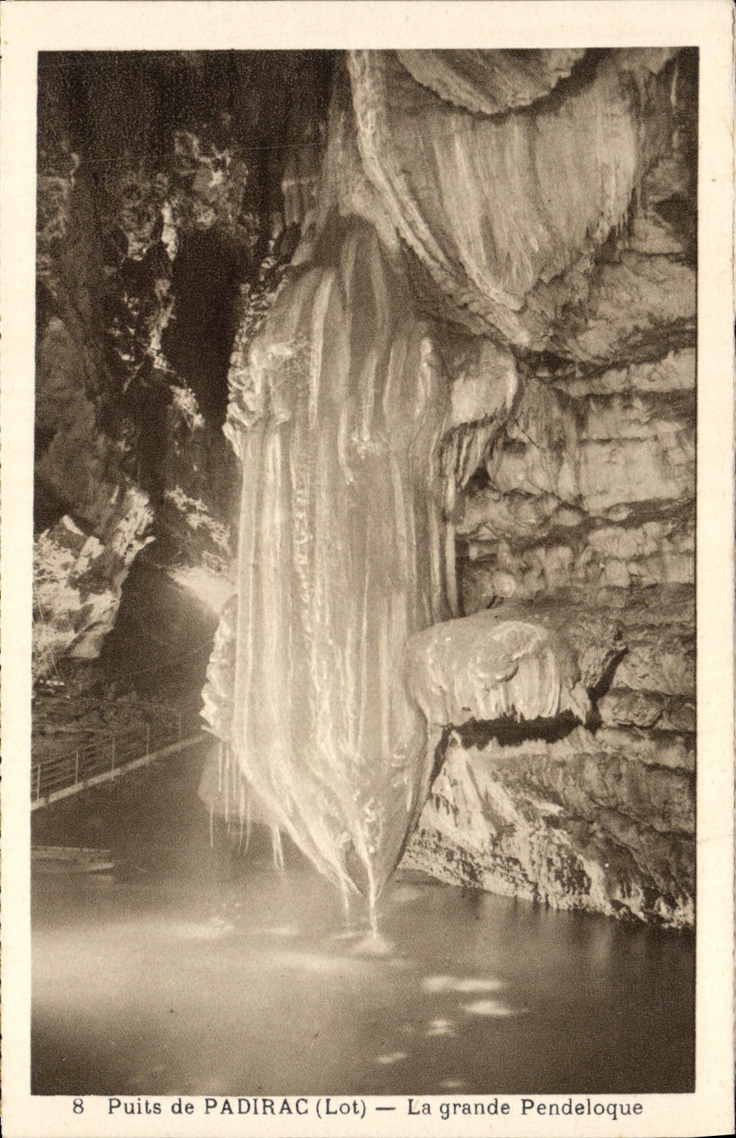 Puits de PADIRAC (Lot) — La grande Pendeloque — Phototypie Hélio, Limoges