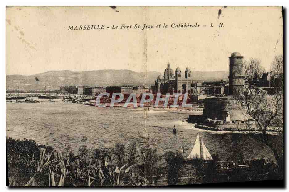 CPA Marseille Le Fort St Jean Et La Cathedrale