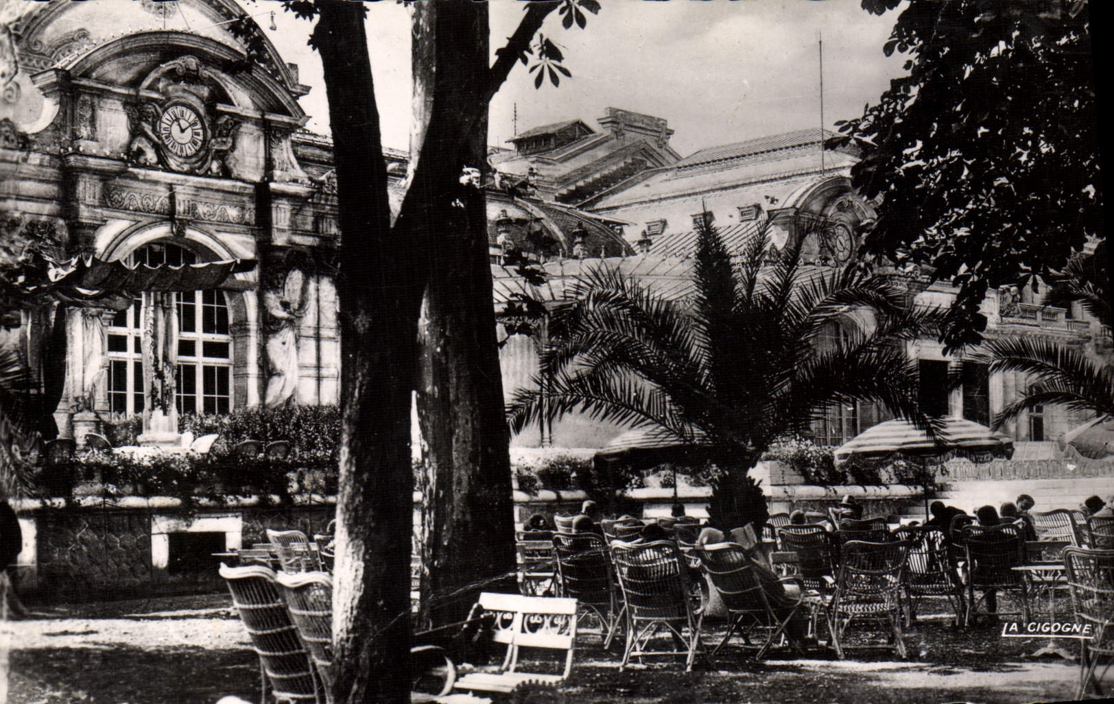 CPM Vichy Reine Des Villes D'Eaux Le casino