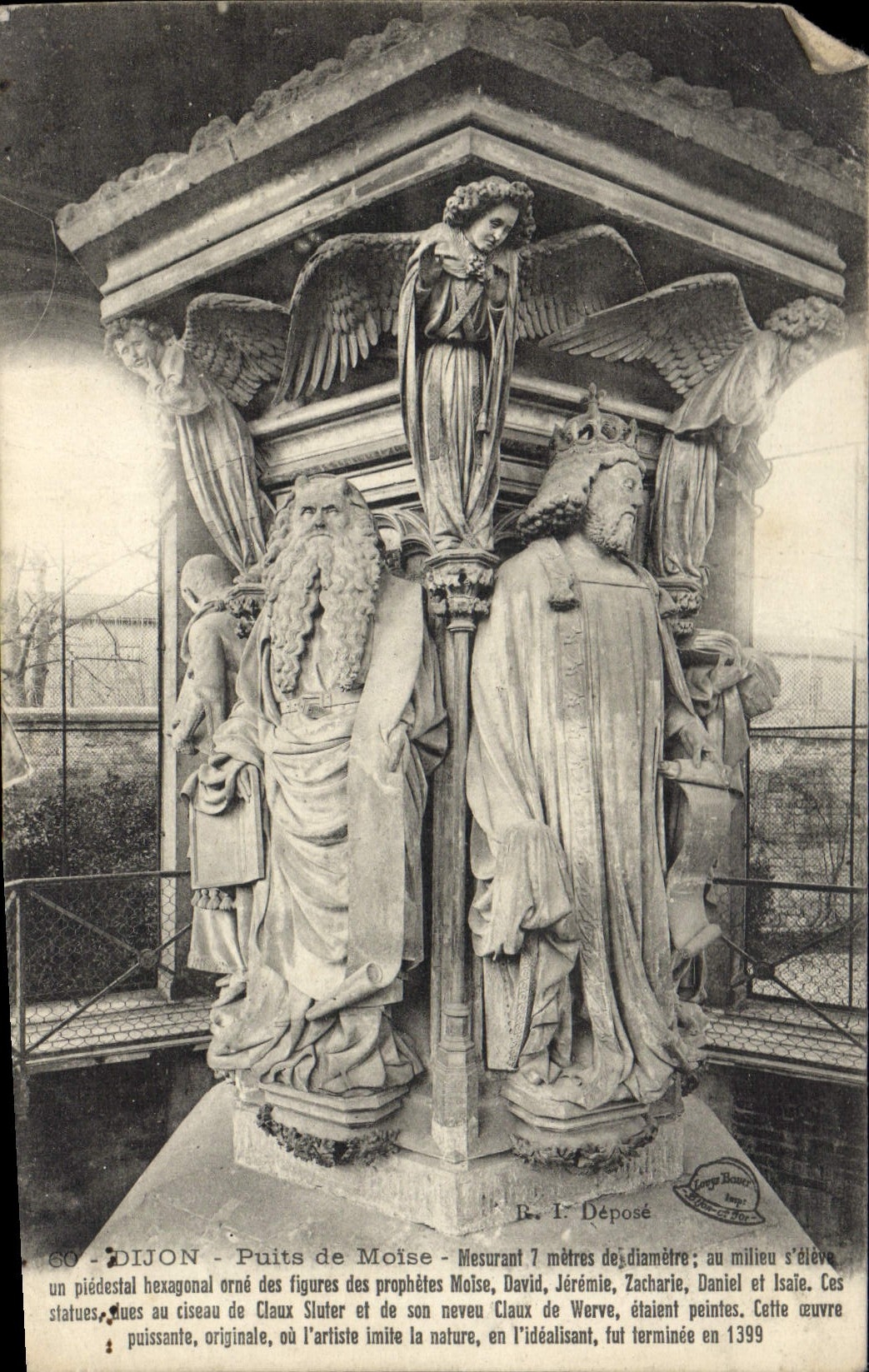 Dijon - Puits de Moïse — œuvre de Claes Sluter et Claes de Werve, terminée en 1399 — éditeur R. I. Déposé