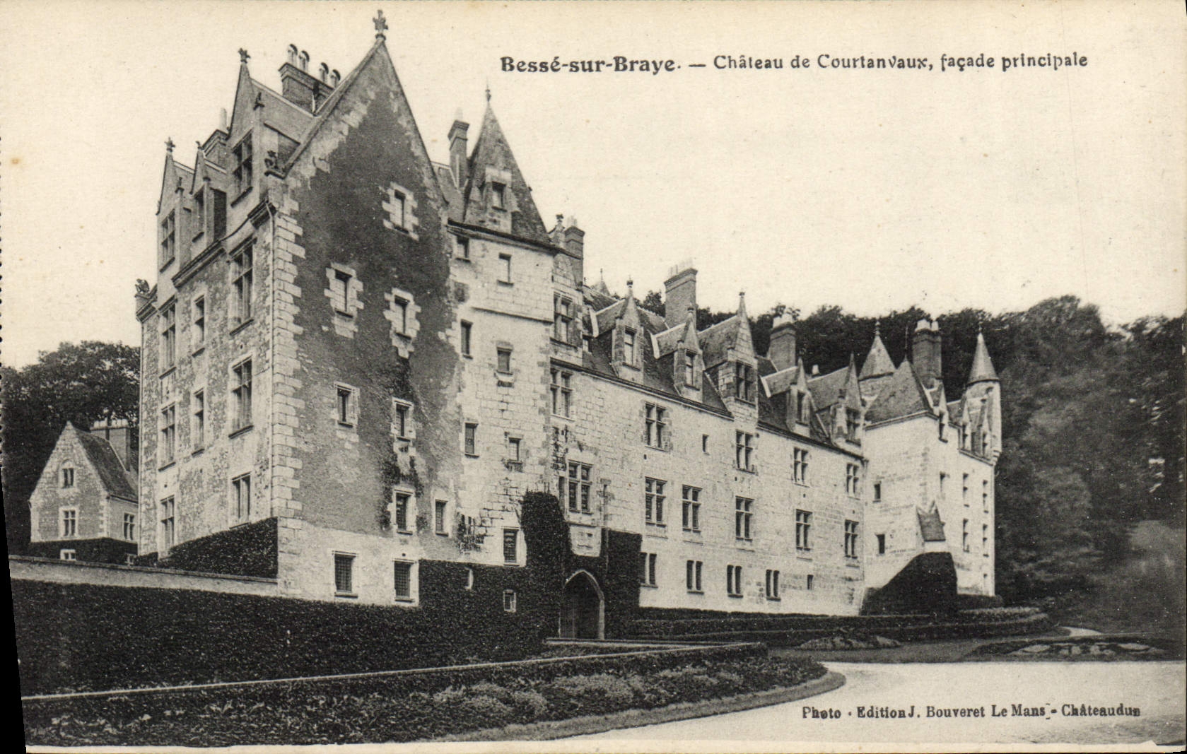 CPA Besse Sur Braye Chateau De Courtanvaux Facade Principale