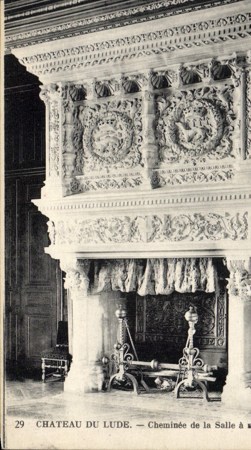 CPA Chateau Du Lude Cheminee De la Salle a manger