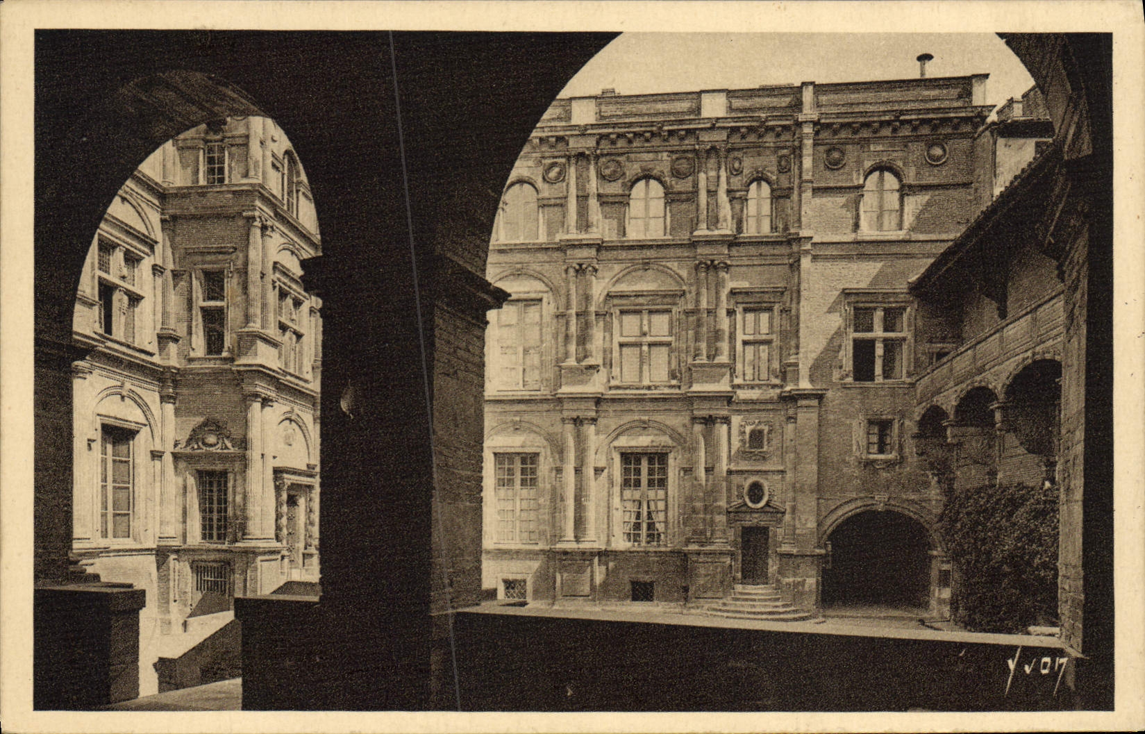 Toulouse (Ht.-Garonne) — L'Hôtel d'Assézat (XVIe siècle) — Les Éditions d'Art Yvon, Paris - Recto