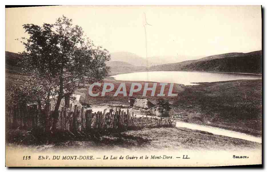 CPA Du Mont Dore Le lac De Guery Et le Mont Dore