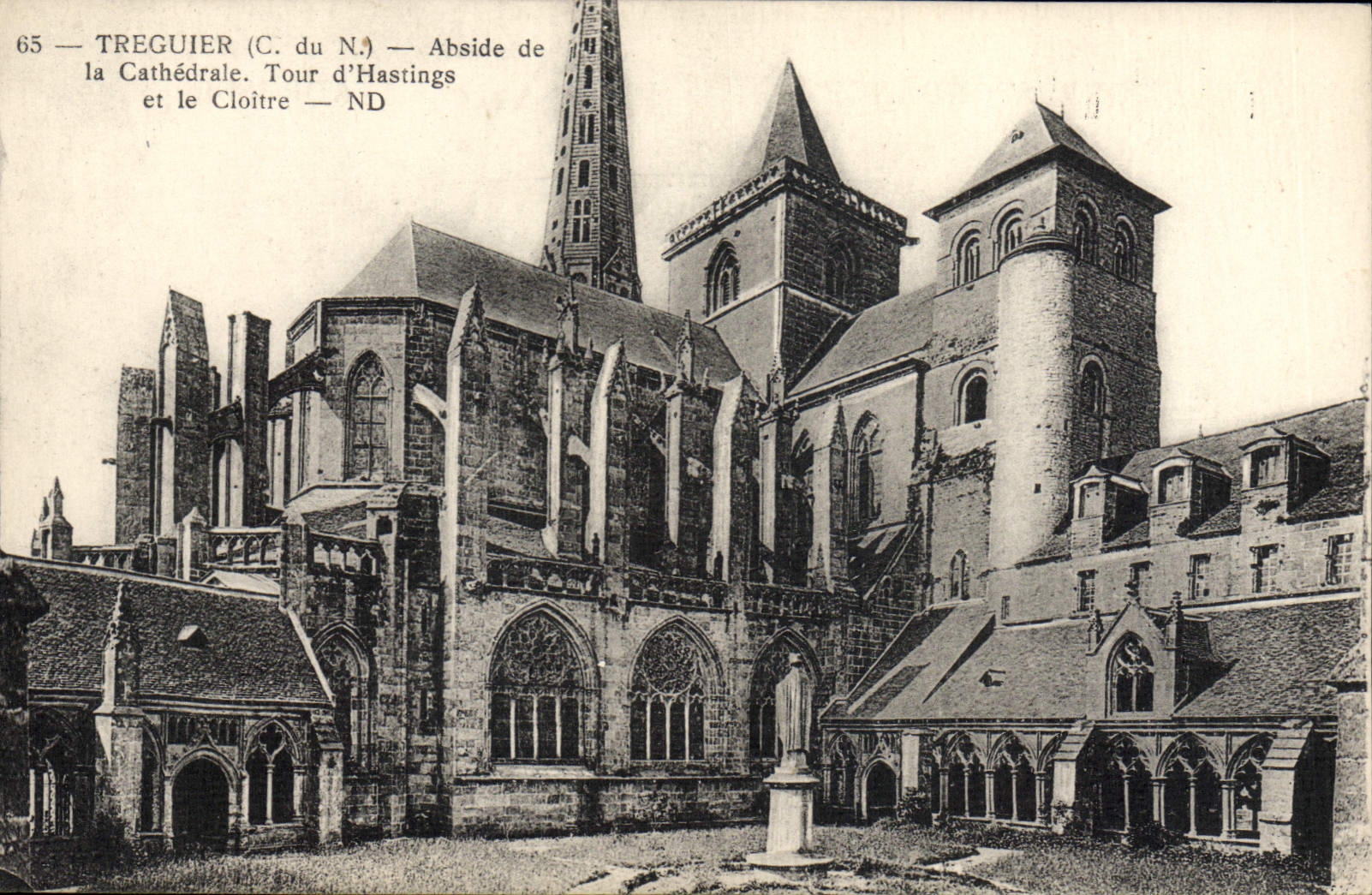 TREGUIER (C. du N.) — Abside de la Cathédrale, Tour d'Hastings et le Cloître — ND