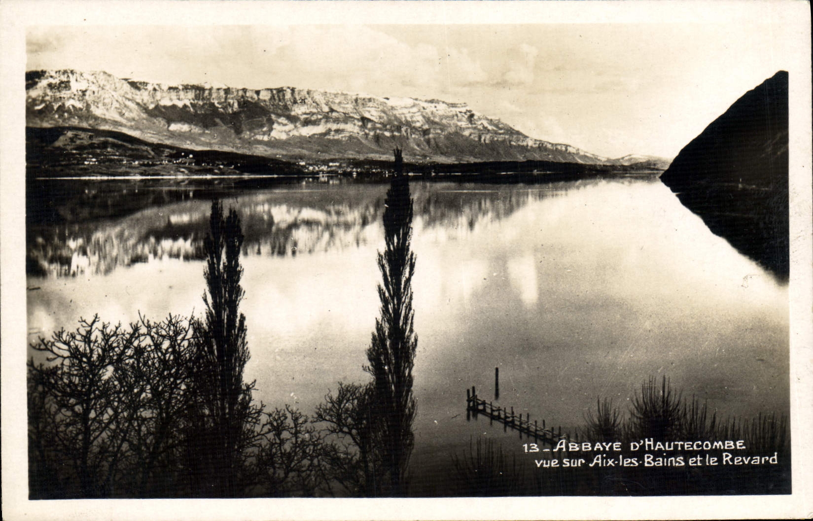Abbaye d'Hautecombe — vue sur Aix-les-Bains et le Revard — n°13