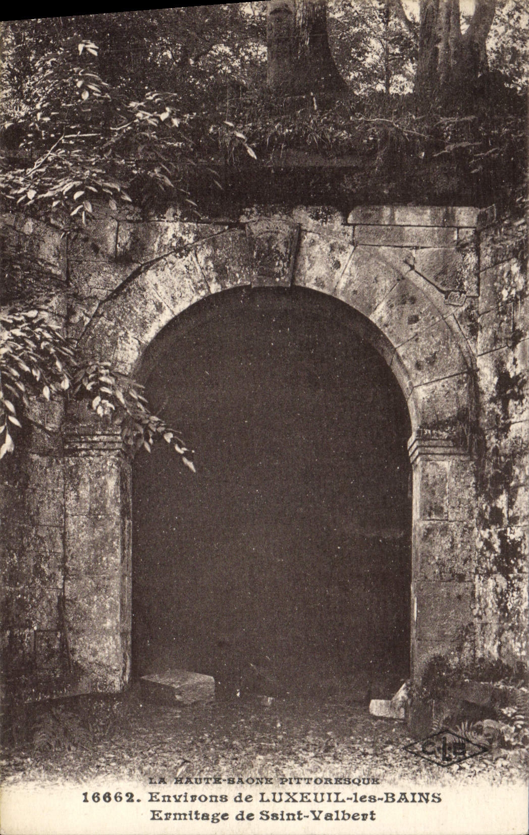 CPA Luxeuil Les Bains Ermitage De Saint Valbert