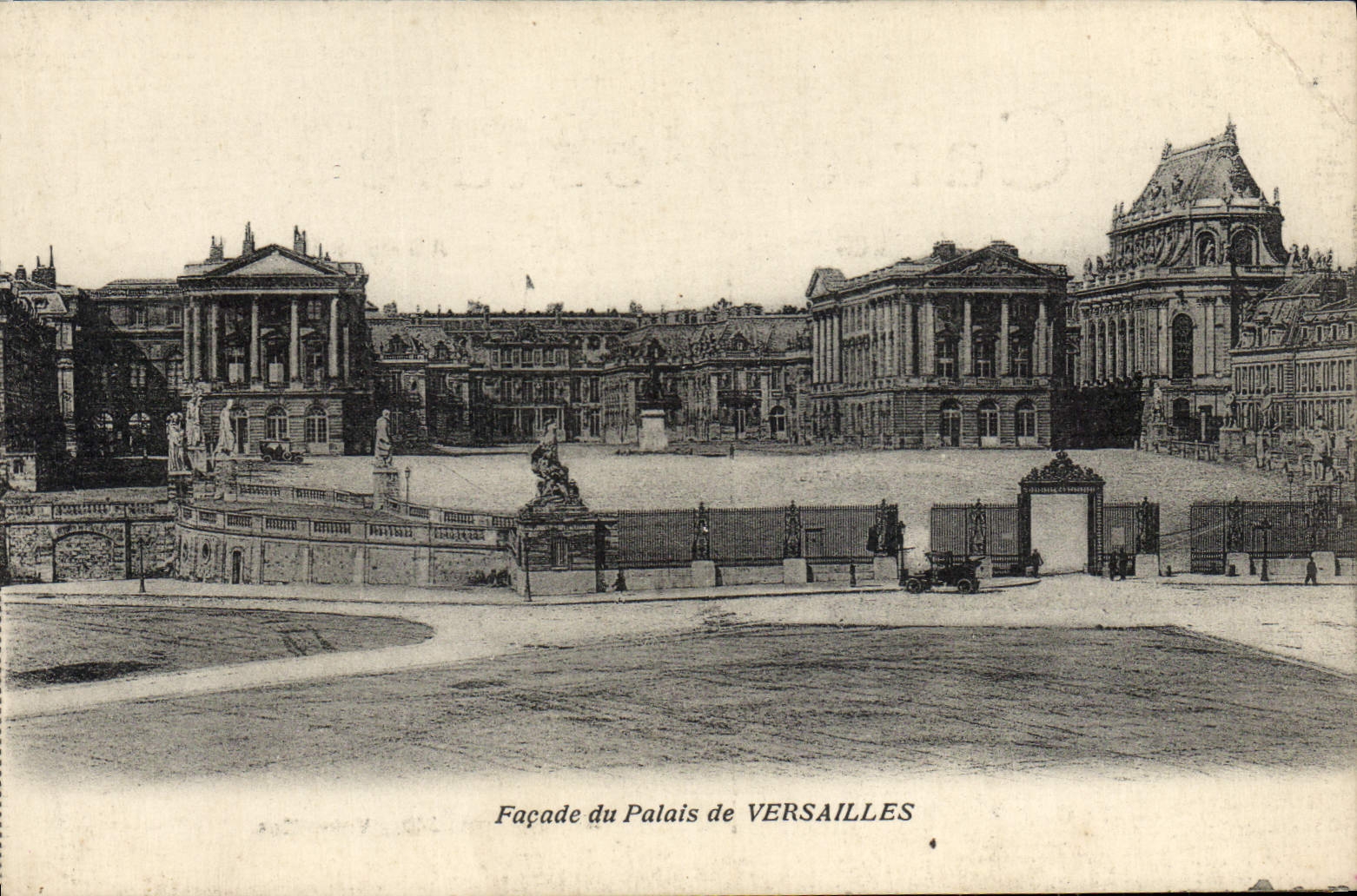 CPA Facade Du Palais De Versailles