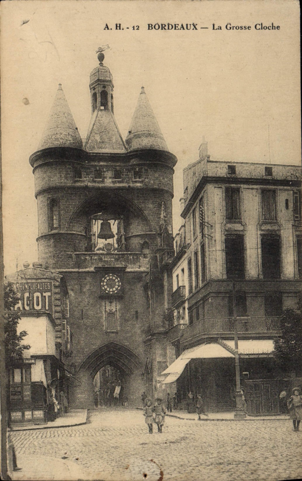 CPA Bourdeaux La Grosse Cloche
