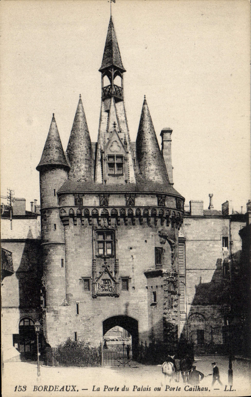 CPA Bourdeaux La Porte Du Palais Ou Porte Cailhau