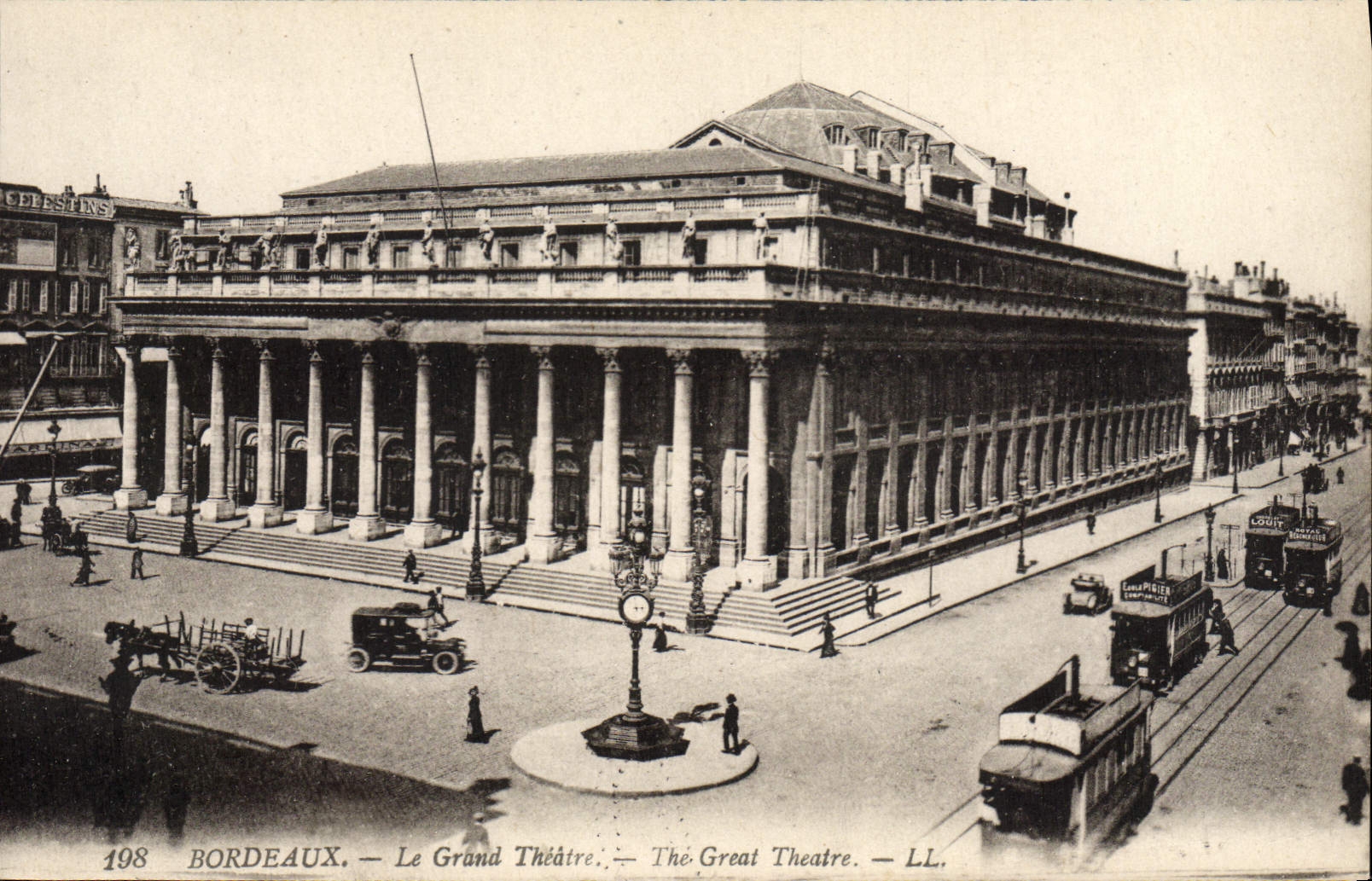 CPA Bourdeaux Le Grand Theatre