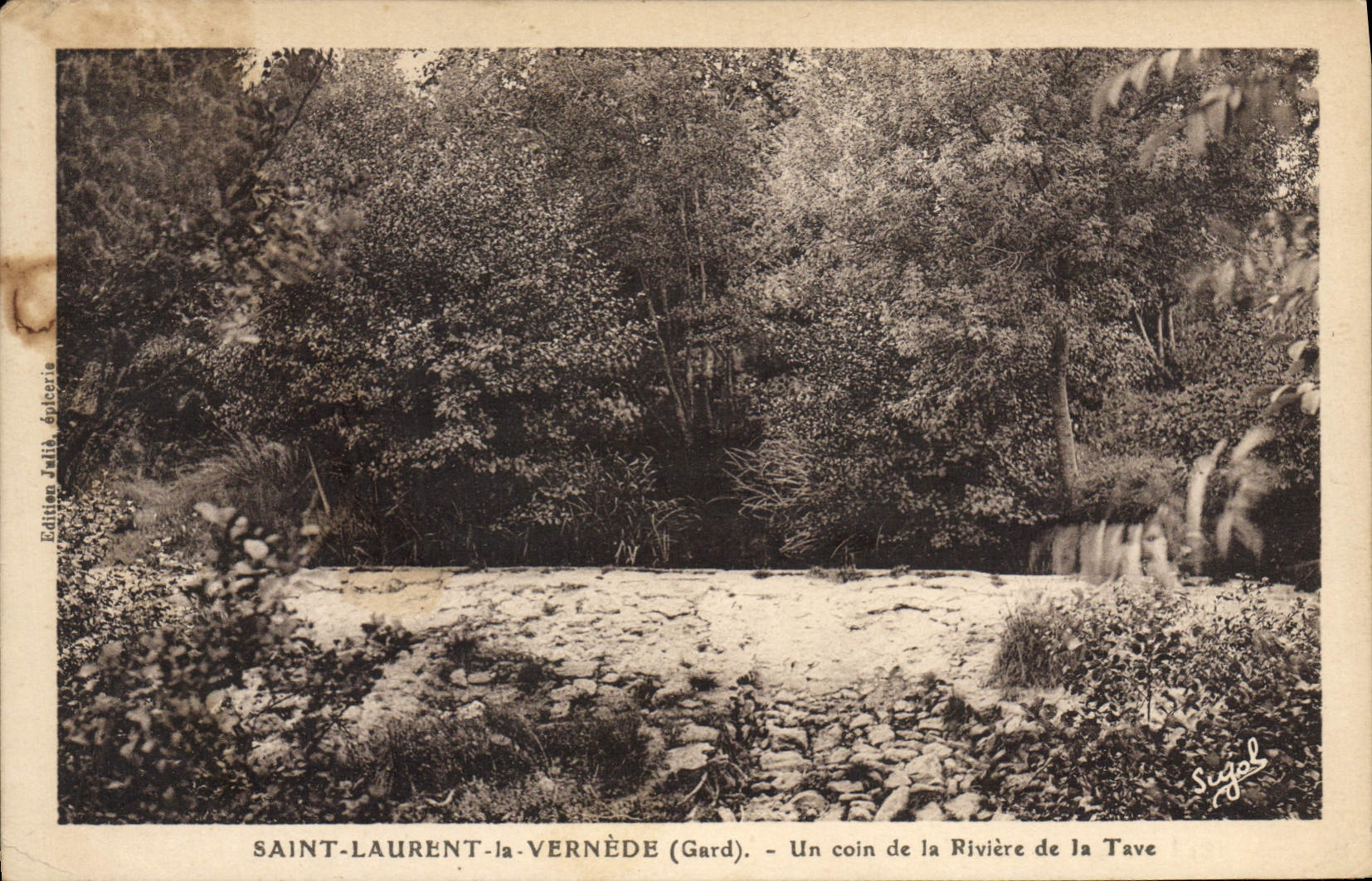 Saint-Laurent-la-Vernède (Gard) — Un coin de la Rivière de la Tave — Édition Jullia, éditerie