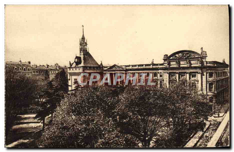 CPA Pyrenees Ocean Toulouse Facade Du Capitole Donjon et square
