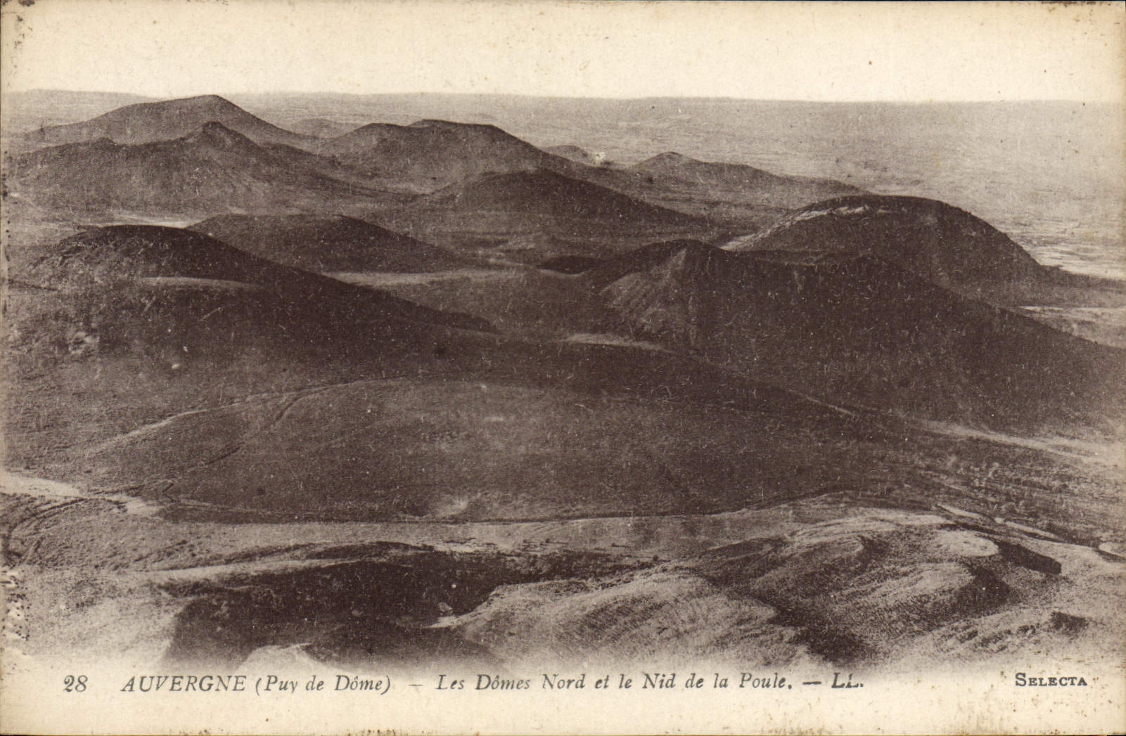 Auvergne (Puy de Dôme) — Les Dômes Nord et le Nid de la Poule — Selecta