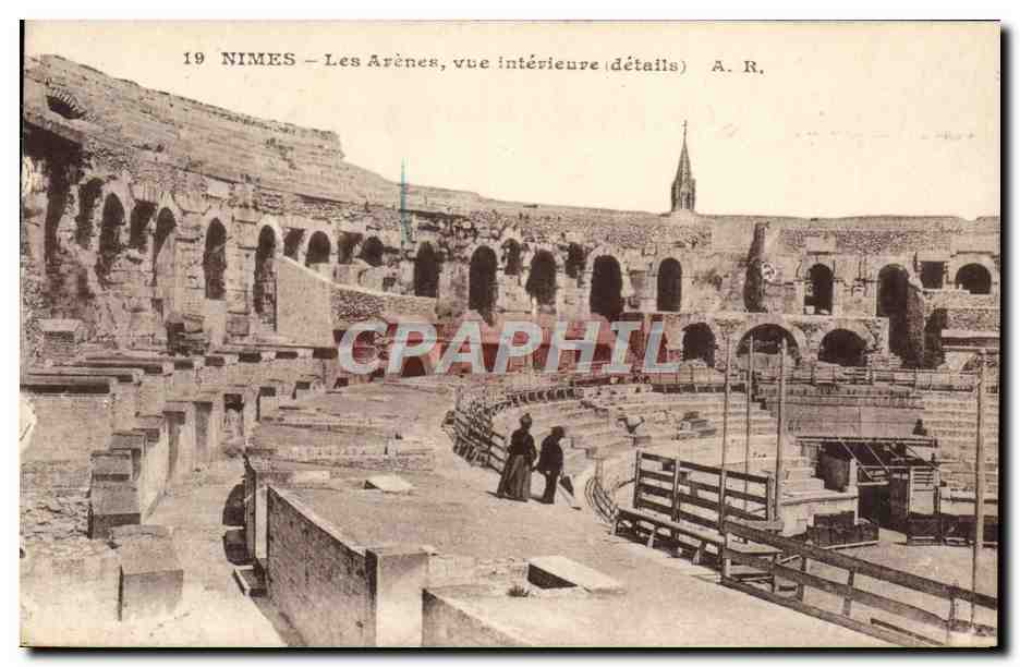 CPA Nimes Les Arenes Vue Interieure
