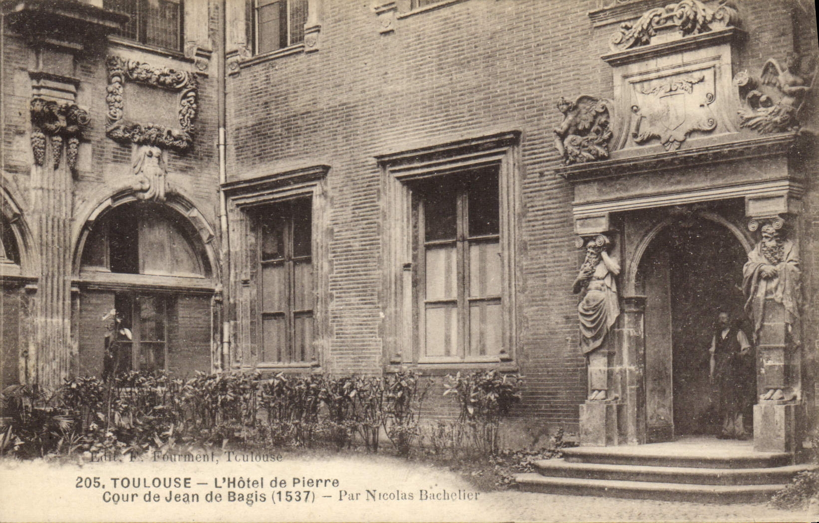 CPA Toulouse L'Hotel De Pierre Cour de Jean de Bagis 