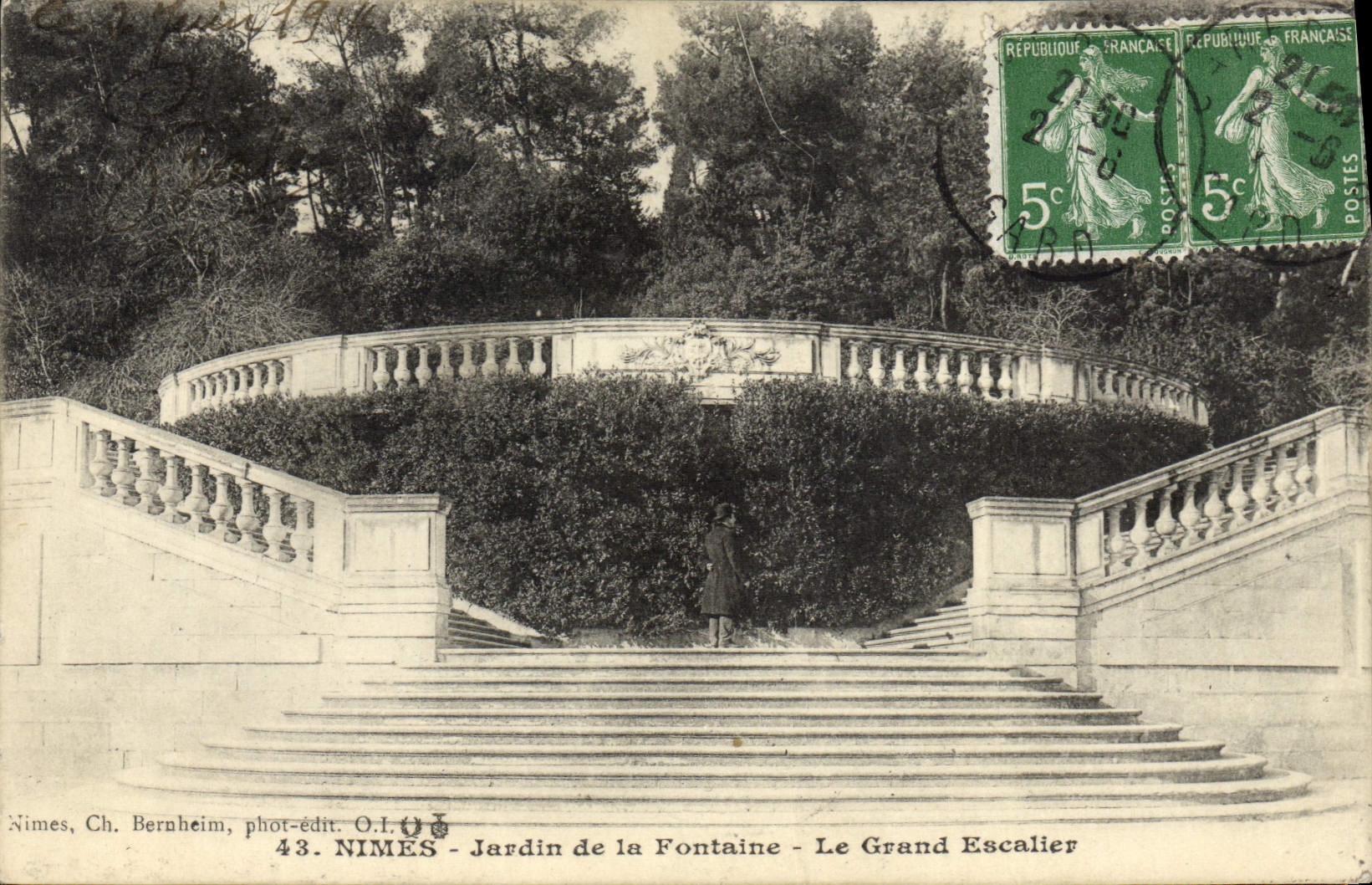 Nîmes - Jardin de la Fontaine - Le Grand Escalier — Ch. Bernheim, phot.-édit. O.I. — n° 43