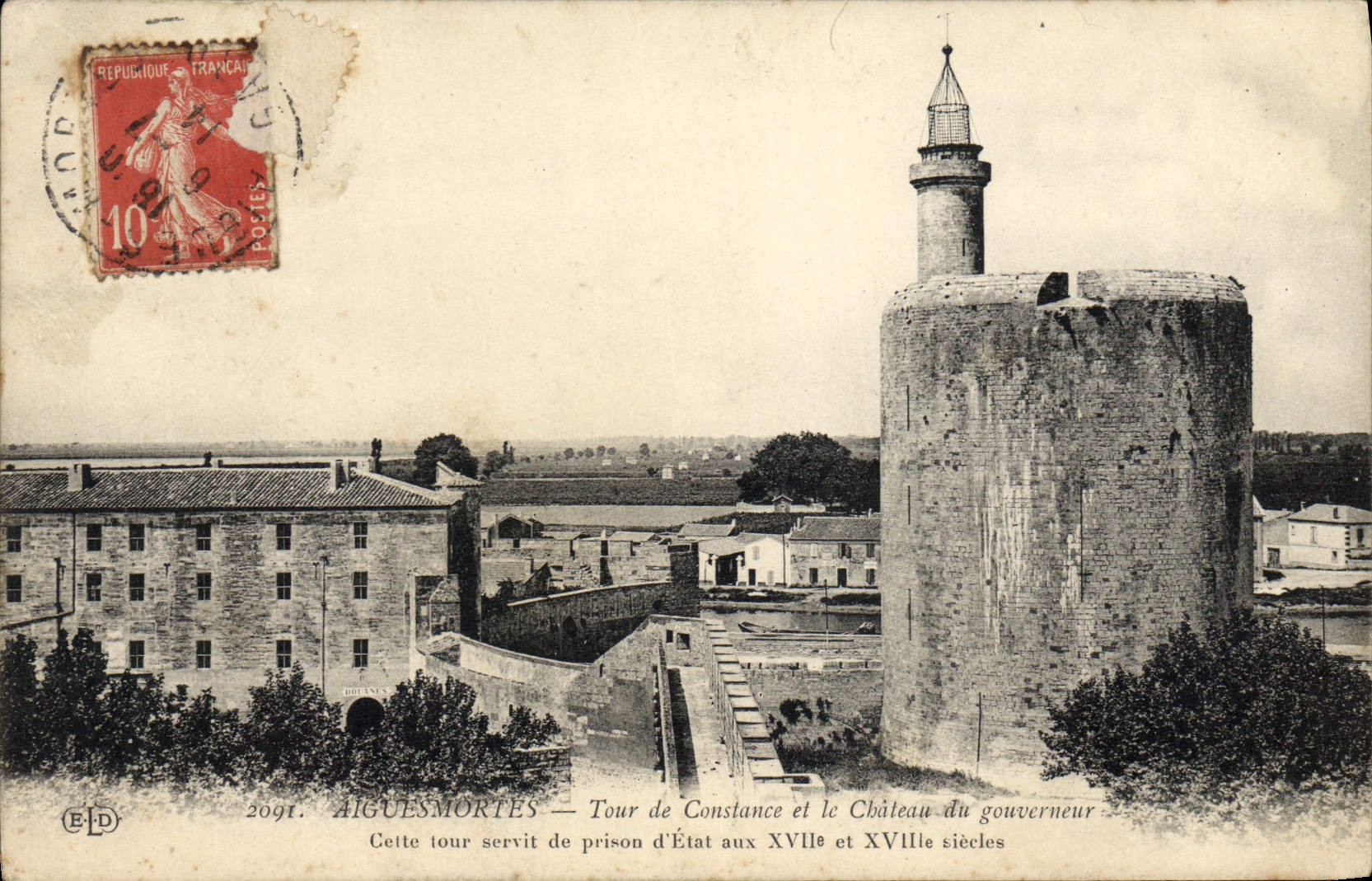 Aiguesmortes — Tour de Constance et le Château du gouverneur — Éditeur E.P.D. n°2091
