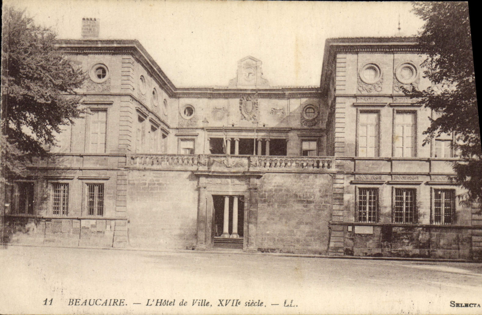 CPA Beaucaire L'Hotel De Ville