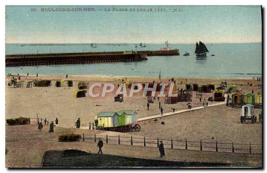 Boulogne-sur-Mer — La Plage et les Jetées — N.G.